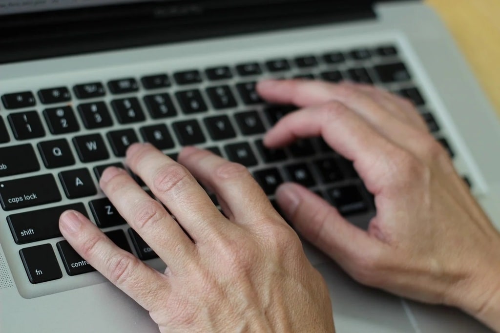 Grâce à Yiaho, Grok 4 devient disponible gratuitement pour tous